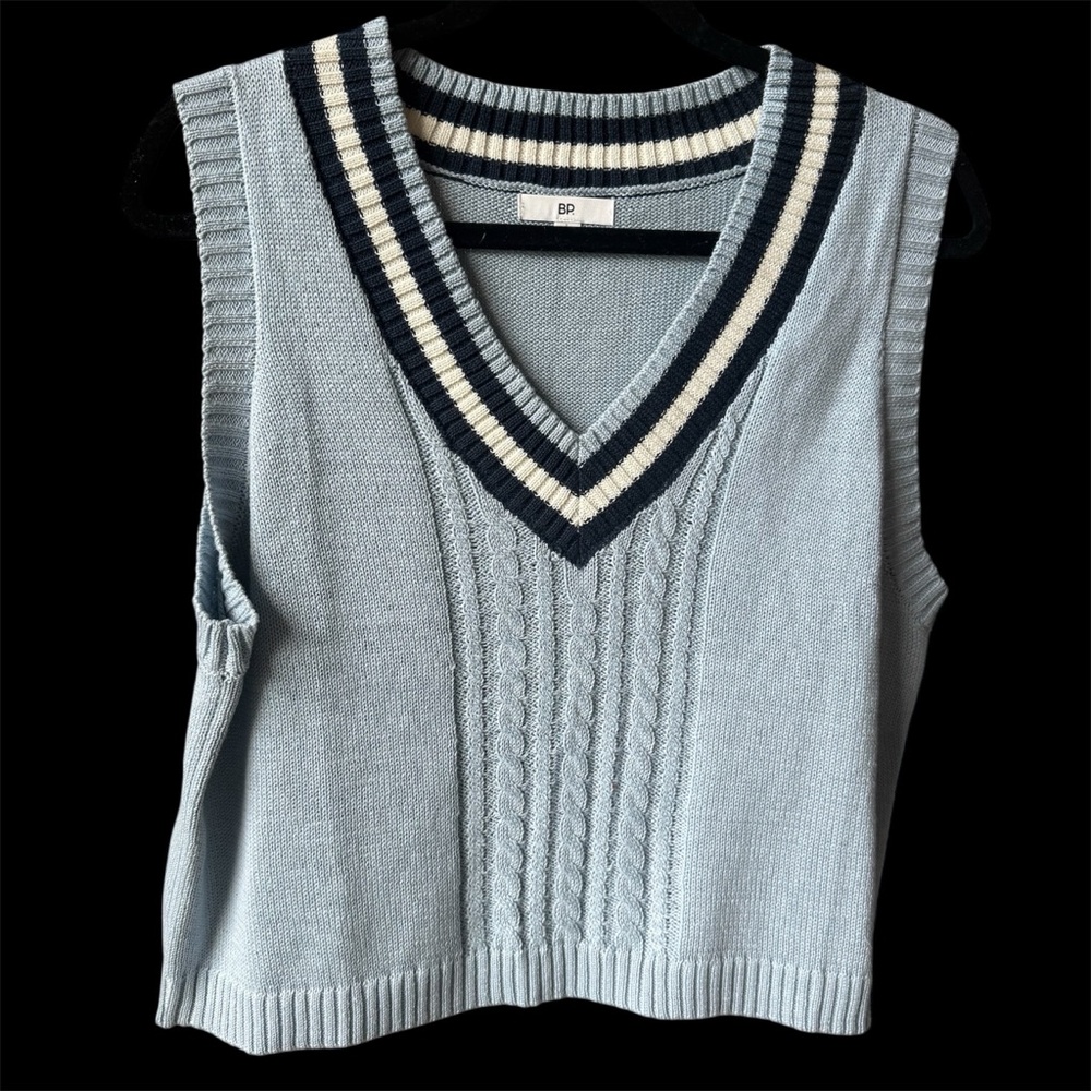 BP Blue and White V-Neck Lightweight Sweater Vest